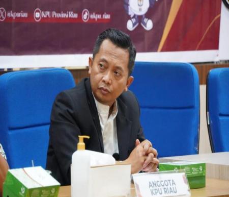 Komisioner KPU Riau Nugroho Noto Susanto (foto:istimewa) 